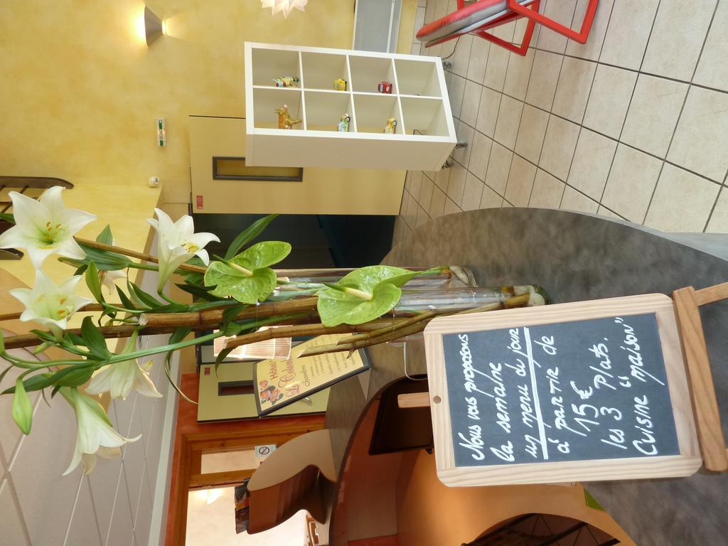 Hotel La Colombiere Cantal Massiac Εξωτερικό φωτογραφία